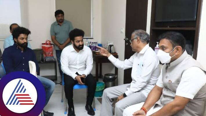 Taraka Ratna A minor recovery in health jr ntr visits hospital gvd Taraka Ratna A minor recovery in health jr ntr visits hospital gvd