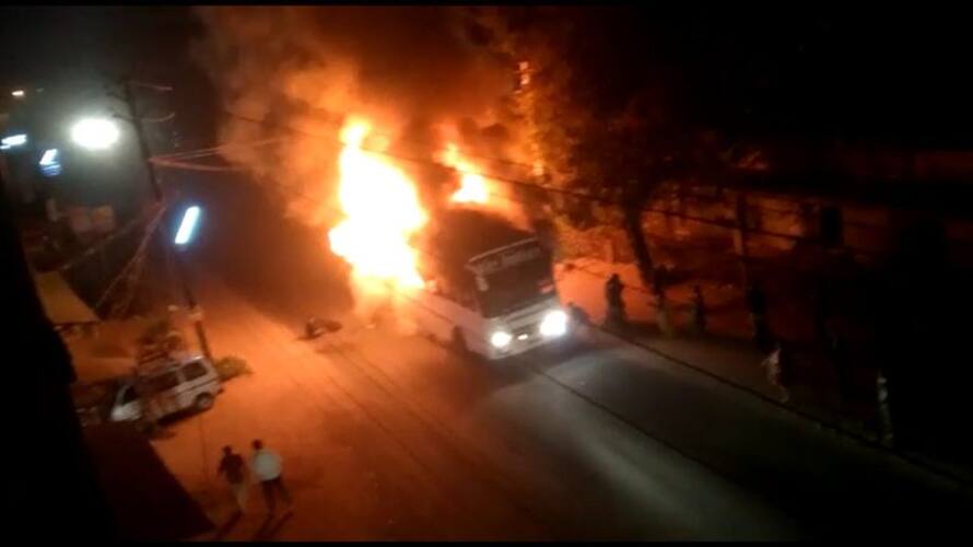43 passengers deadly escaped on coimbatore bus fire accident 43 passengers deadly escaped on coimbatore bus fire accident