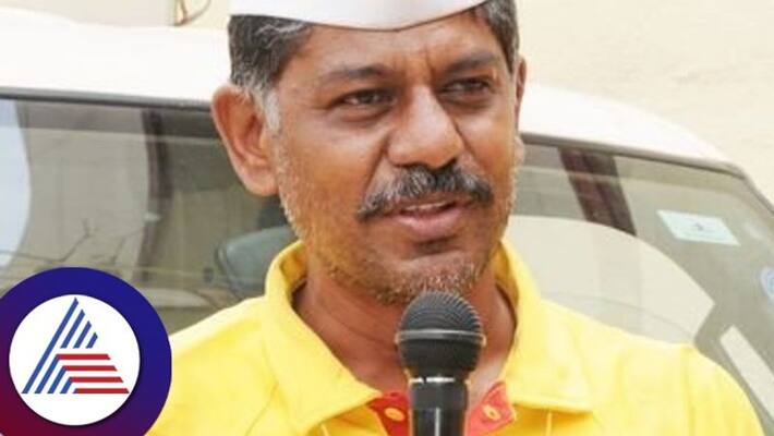 5000 reward for rejecting politician's gift Ravi Krishnareddy announces rav 5000 reward for rejecting politician's gift Ravi Krishnareddy announces rav