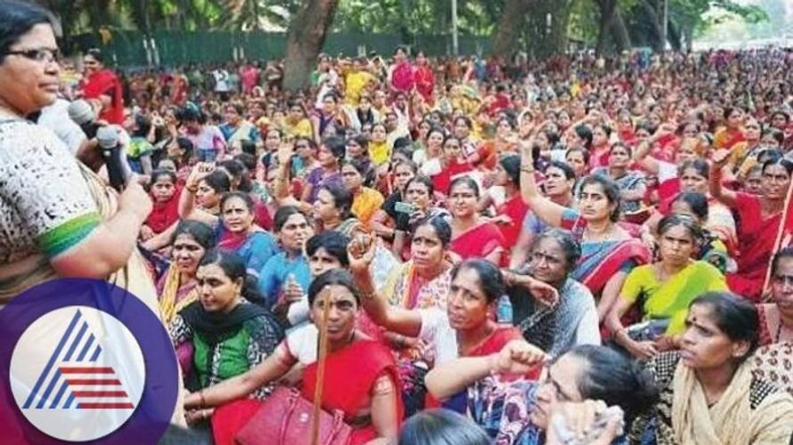 Anganwadi education ends at 1 pm Govt Surrender in to activists struggle sat Anganwadi education ends at 1 pm Govt Surrender in to activists struggle sat