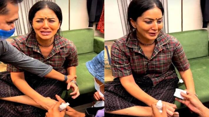Sunny Leone minor injury to toe that video Goes viral Sunny Leone minor injury to toe that video Goes viral
