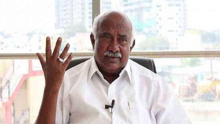 bommai and former CM siddaramaiahs talk like bullies says H vishwanath rav bommai and former CM siddaramaiahs talk like bullies says H vishwanath rav