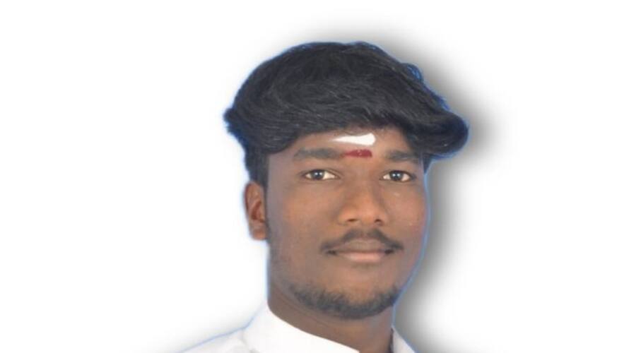 Viduthalai Chiruthaigal Katchi party person killed by 7 members of gang in thiruvarur district Viduthalai Chiruthaigal Katchi party person killed by 7 members of gang in thiruvarur district
