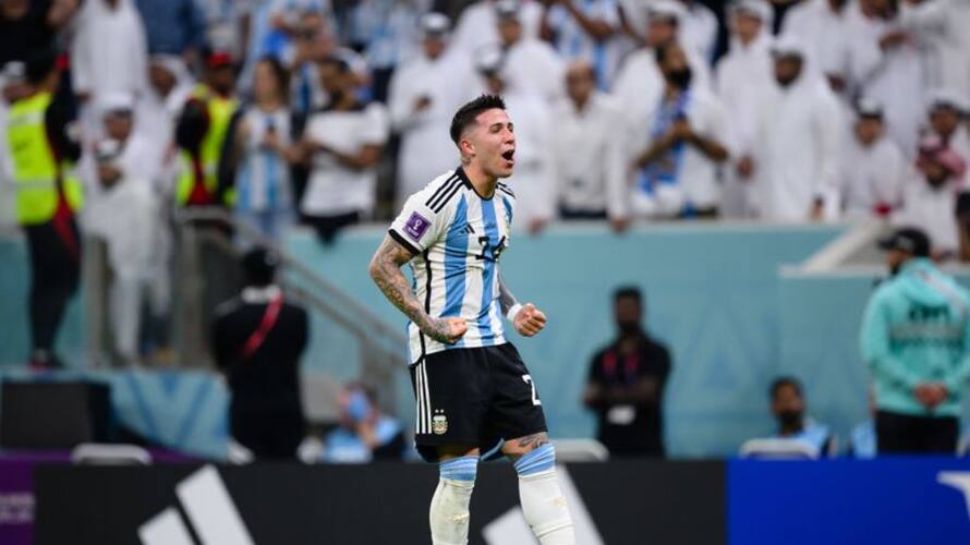 chelsea-sign-Argentina World Cup Star Enzo-Fernandez-for-record-fee-gkc chelsea-sign-Argentina World Cup Star Enzo-Fernandez-for-record-fee-gkc