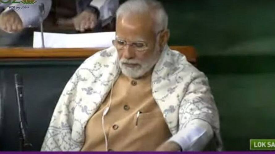 Union Budget 2023 Pm Modi thumps desk 124 times during 86 minutes of FM Nirmala sitharaman Speech ckm Union Budget 2023 Pm Modi thumps desk 124 times during 86 minutes of FM Nirmala sitharaman Speech ckm