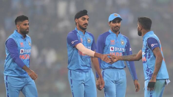INDvsNZ 3rd T20I Live: India Beat New Zealand by 168 Runs, Clinch The Series With 2-1 INDvsNZ 3rd T20I Live: India Beat New Zealand by 168 Runs, Clinch The Series With 2-1