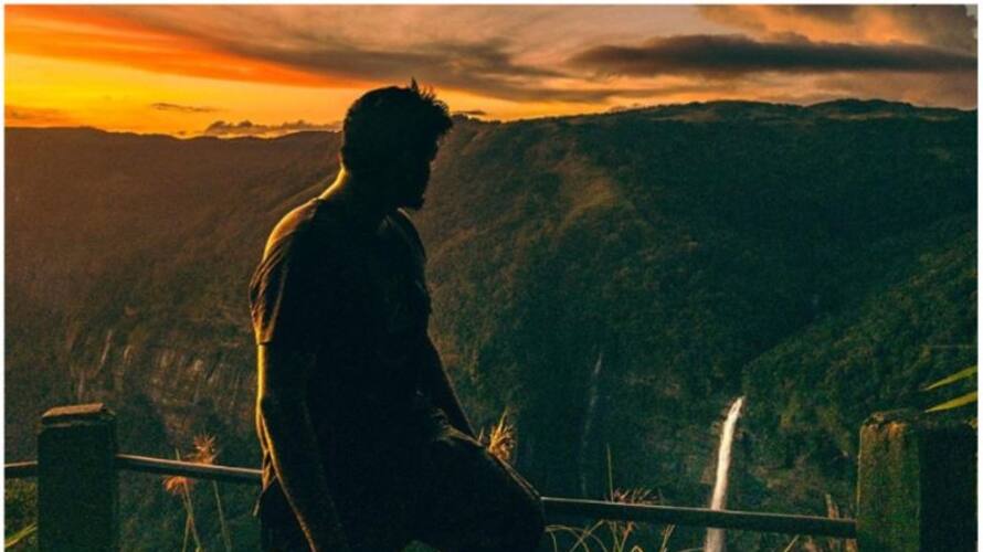 Today an Instagram influencer quits his job to travel for full time bkg Today an Instagram influencer quits his job to travel for full time bkg