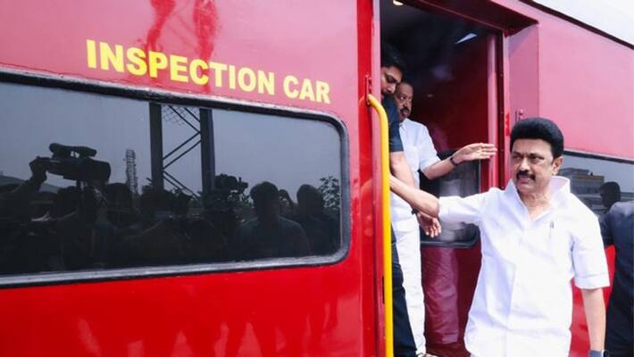 woman suddenly pulled the chain of danger in the train in which CM Stalin was traveling woman suddenly pulled the chain of danger in the train in which CM Stalin was traveling