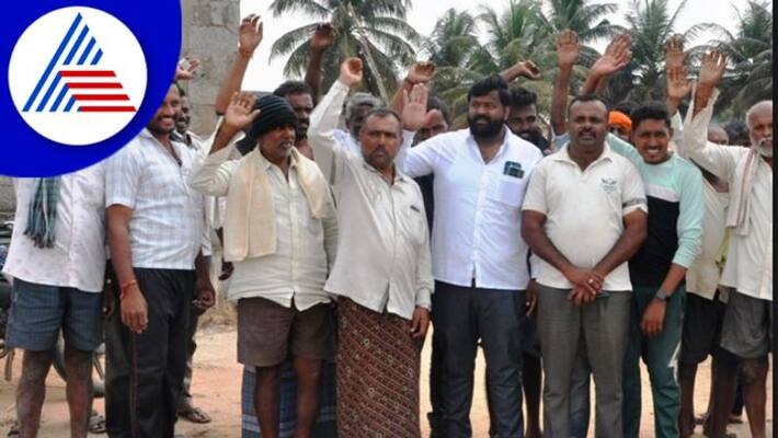 Harmony in villages destroyed by MP Sumalatha; Modarahalli villagers protest rav Harmony in villages destroyed by MP Sumalatha; Modarahalli villagers protest rav