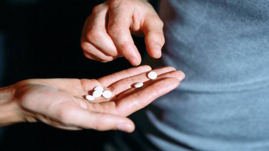Psychiatrists in Australia to soon prescribe MDMA, psilocybin for mental health conditions AJR Psychiatrists in Australia to soon prescribe MDMA, psilocybin for mental health conditions AJR