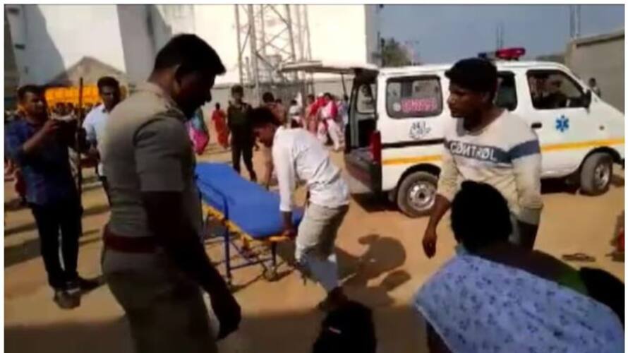Four women killed, 11 injured in stampede during saree distribution event prm Four women killed, 11 injured in stampede during saree distribution event prm