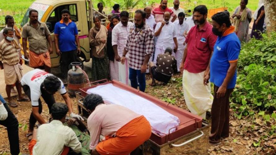 youth let own land to make funeral place for orphan man in alappuzha etj youth let own land to make funeral place for orphan man in alappuzha etj