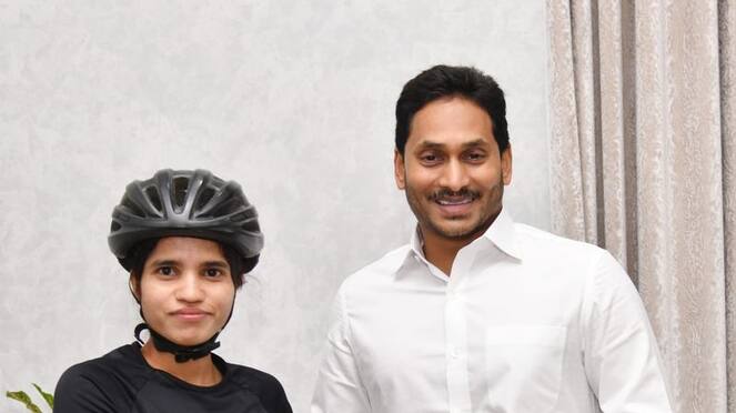 AP CM YS Jagan announced 10 Lakhs Incentive to cyclist Asha Malaviya