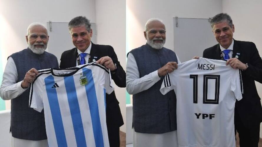 YPF President Pablo Gonzalez gifted a Lionel Messi football jersey to PM Modi saa YPF President Pablo Gonzalez gifted a Lionel Messi football jersey to PM Modi saa