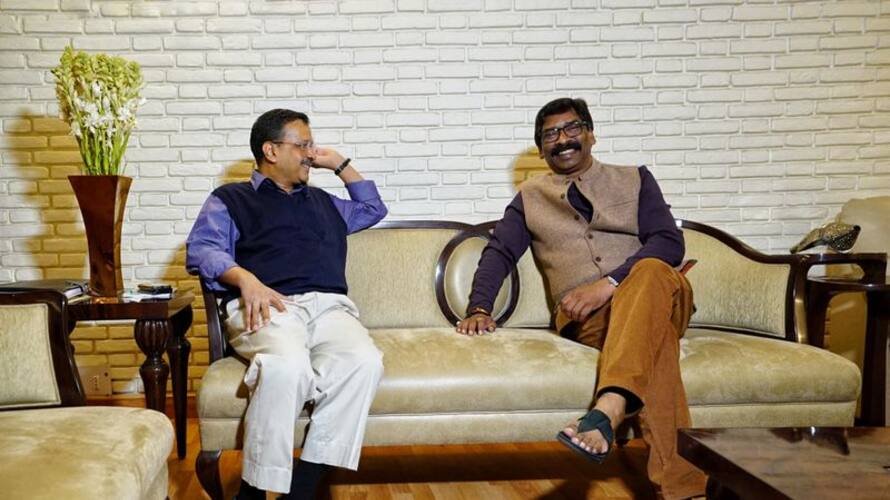 Arvind Kejriwal meets Jharkhand CM Hemant Soren; A new debate in politics Arvind Kejriwal meets Jharkhand CM Hemant Soren; A new debate in politics