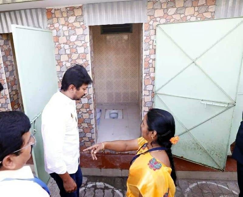 minister udhayanidhi stalin inspect government school in salem