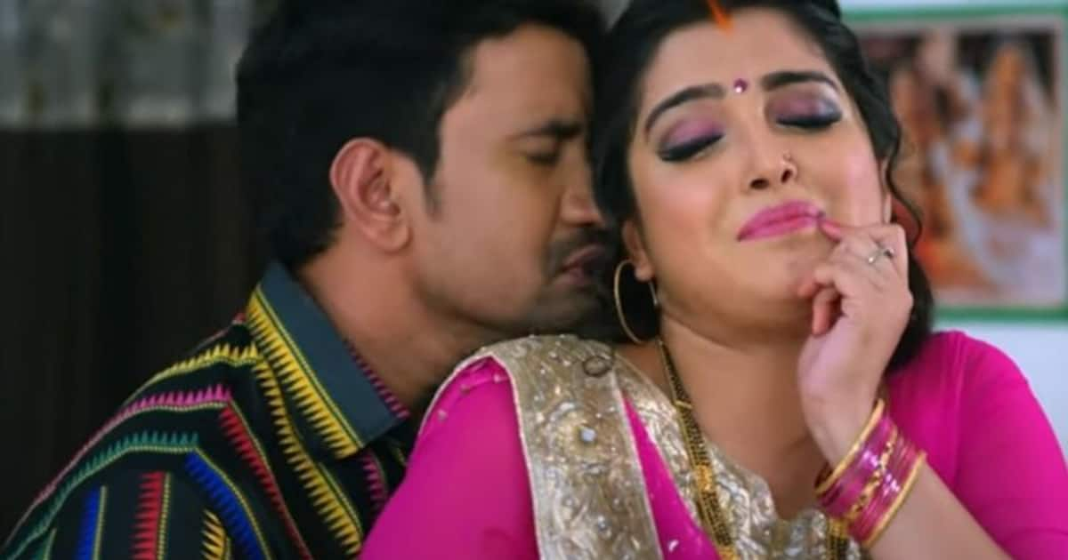 Bhojpuri Sexy Video Amrapali Dubey Nirahuas Bedroom Romance In ‘dhadak Jala Chhatiya Goes Viral