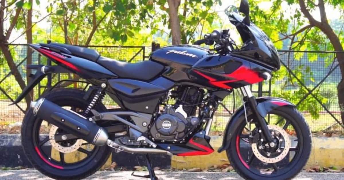 Bajaj Pulsar 220F: திரும்பி வந்துட்டேனு சொல்லு..! இளைஞர்களை இழுத்த Pulsar 220F மீண்டும் விற்பனை! விலை தெரியுமா