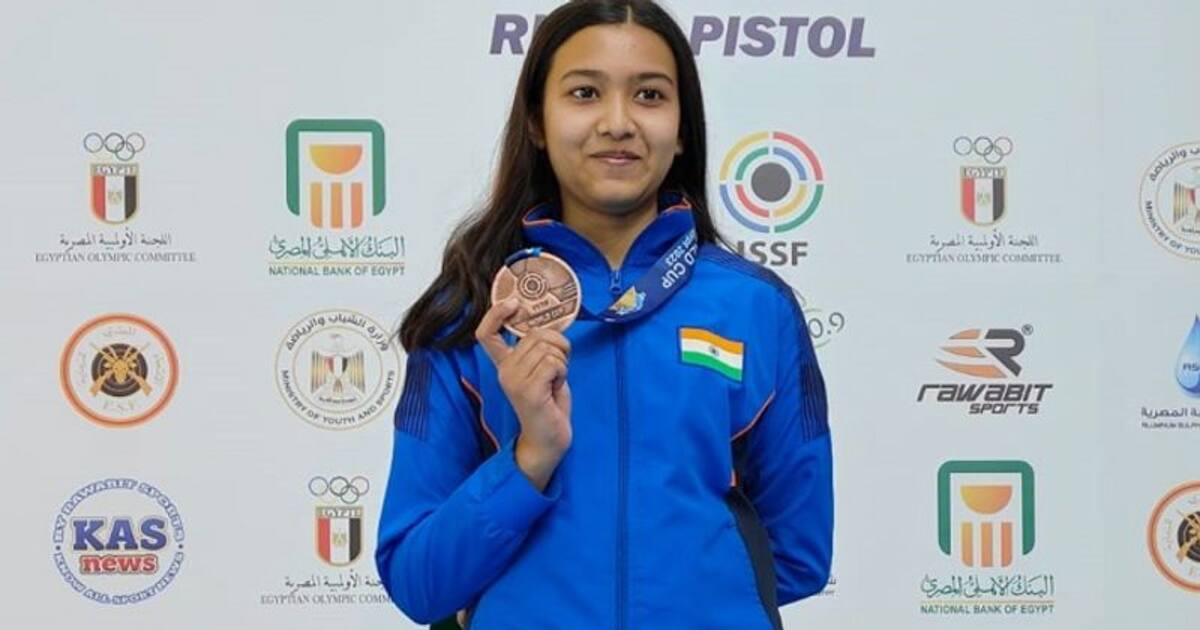 உலக துப்பாக்கிச் சுடுதல் போட்டியில் 14 வயது சிறுமி வெண்கலப் பதக்கம்!