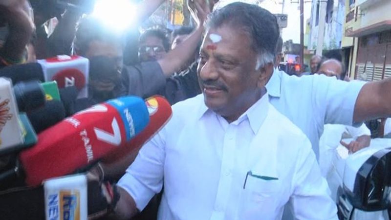 Law and order in Tamil Nadu laughs to the extent of attacking inside the Srirangam temple... O Panneerselvam tvk