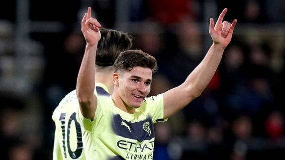 Julian Alvarez goal gives Manchester City 1-0 win against Newcastle