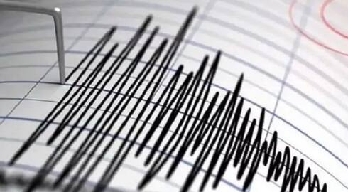 11 dead as powerful 6 8 magnitude earthquake jolts Pakistan Afghanistan