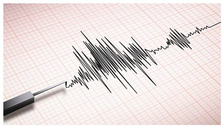 earthquake in delhi ncr today-strong tremors felt earthquake in delhi ncr today-strong tremors felt