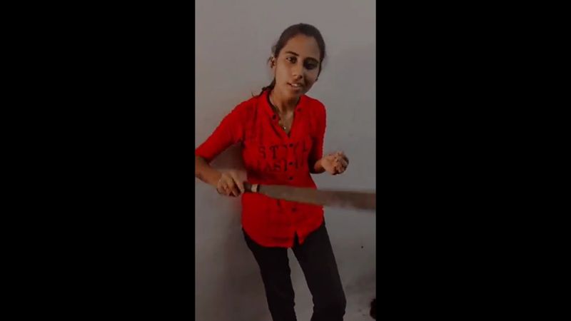 special force formed to arrest a teen girl who post a video with knife in social media in coimbatore