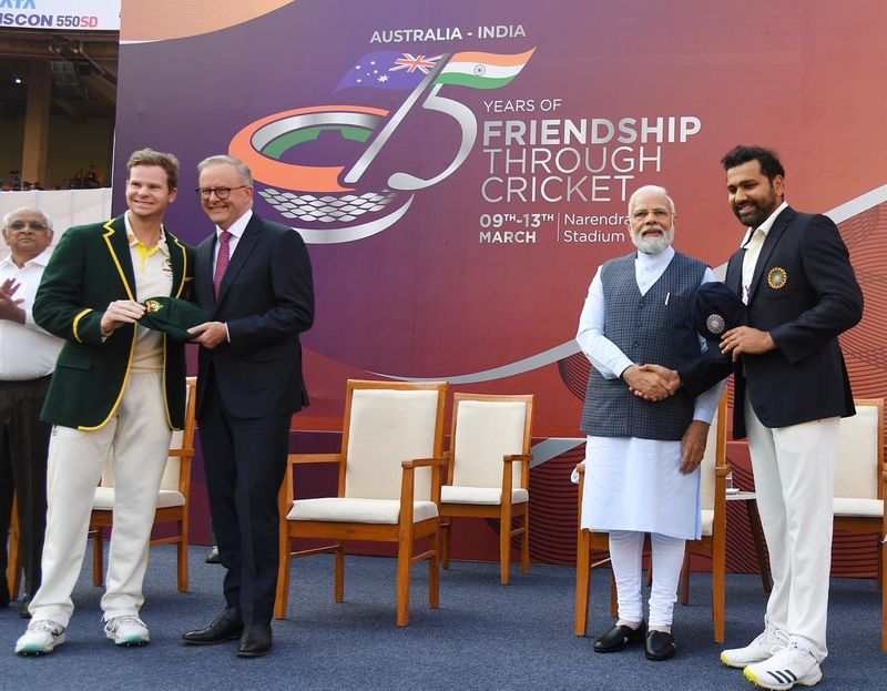 IND vs AUS 2022-23, 4th Test: PMs Narendra Modi and Anthony Albanese delight Ahmedabad crowd; Australia bats against India-ayh