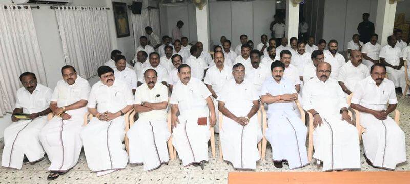 It has been reported that an important decision has been taken in the district secretaries meeting regarding the AIADMK general secretary election