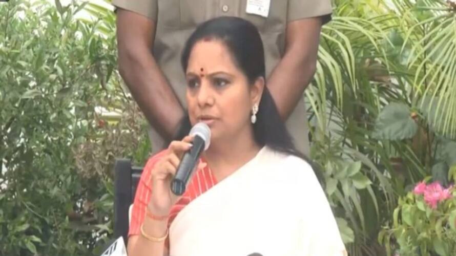 Supreme Court Denies To Early hearing on BRS MLC Kalvakuntla Kavitha petition Supreme Court Denies To Early hearing on BRS MLC Kalvakuntla Kavitha petition