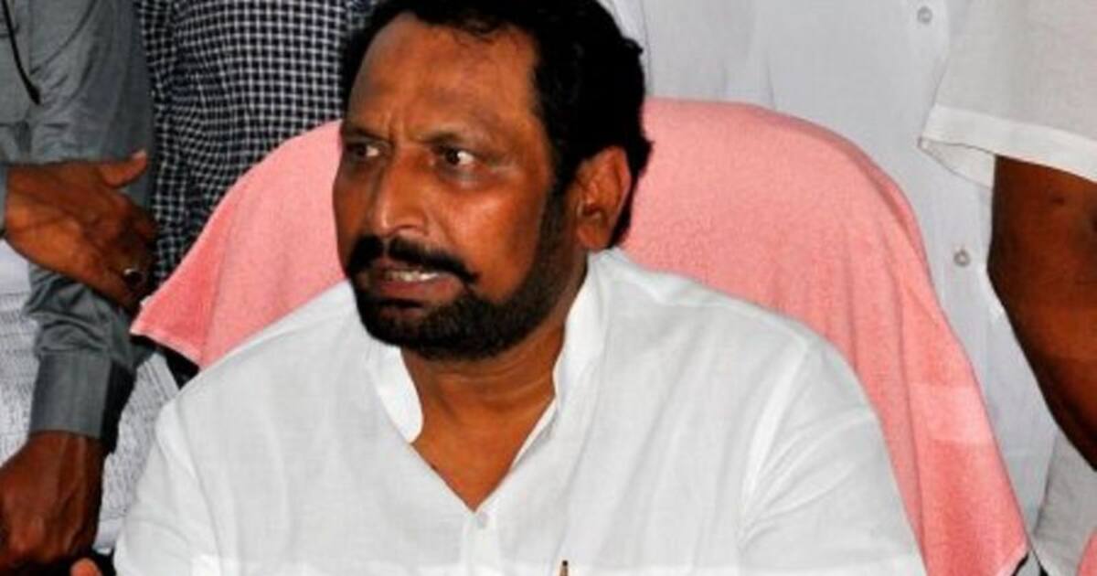 பாஜகவில் இருந்து விலகினார் லட்சுமண் சுவதி; தேர்தலில் சீட் கிடைக்காததால் அதிருப்தி