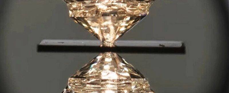 The diamond anvil used to put pressure on reddmatter