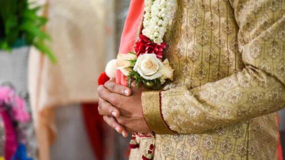 groom committed suicide in first night room in uttar pradesh - bsb groom committed suicide in first night room in uttar pradesh - bsb