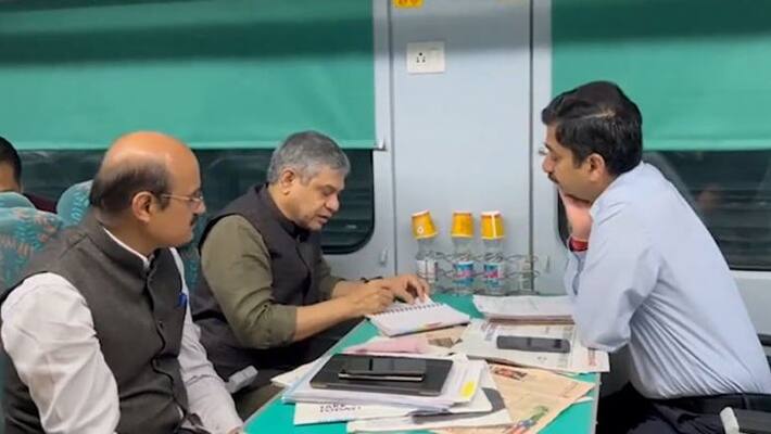 railway minister ashwini vaishnaw inspects New Delhi Ajmer Shatabdi Express ksm railway minister ashwini vaishnaw inspects New Delhi Ajmer Shatabdi Express ksm