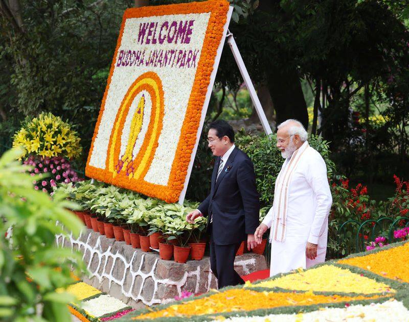 india and japanese pms went to buddha jayanti park in delhi