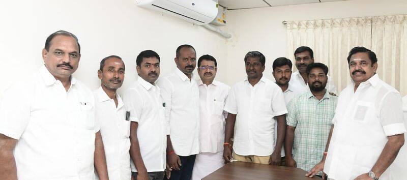 Prominent administrators including the Erode district secretary of Naam Tamilar Party joined the AIADMK