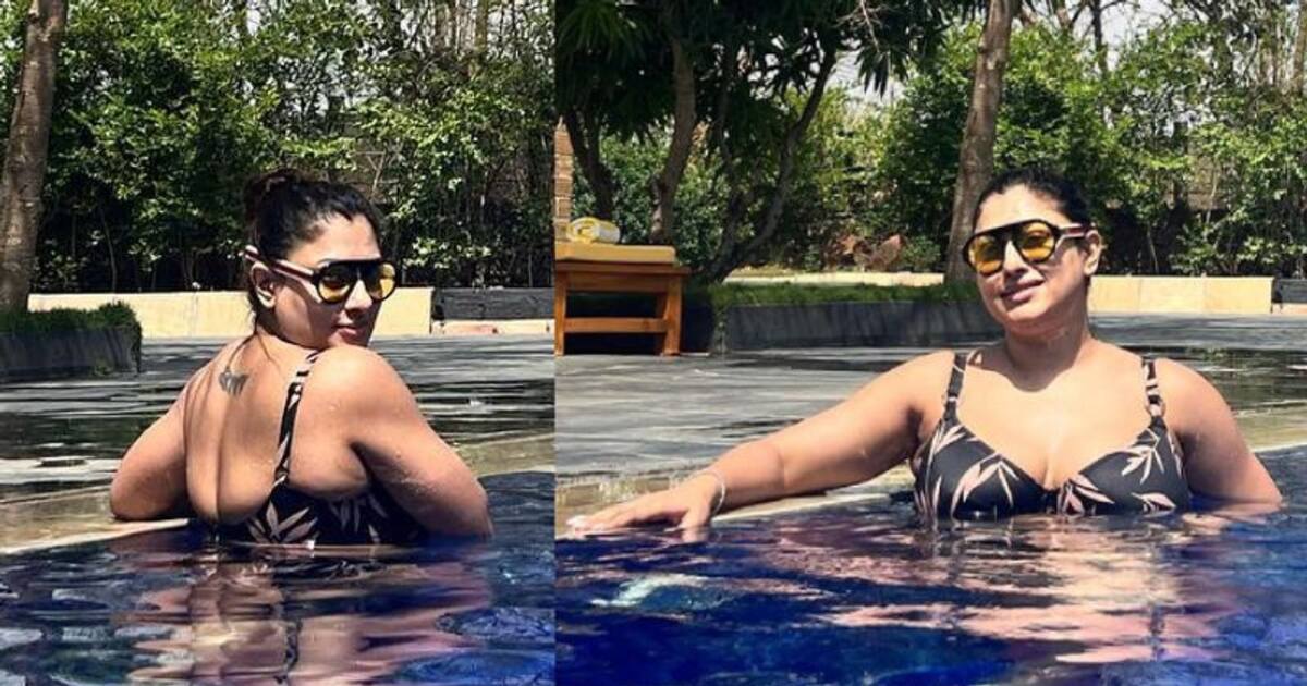 43 வயதிலும் டூ பீஸ் உடையில் கவர்ச்சி குளியல் போட்ட ‘வாளமீனு’ மாளவிகா... வைரலாகும் புகைப்படங்கள்