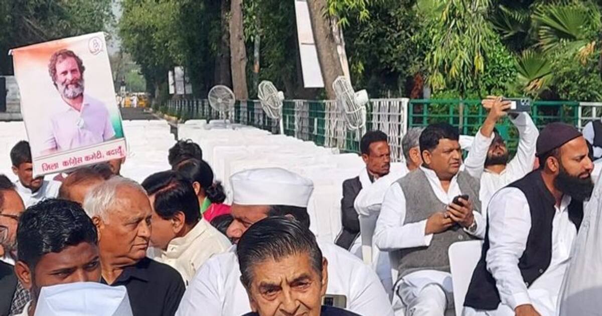 காங்கிரஸ் போராட்டத்தில் முதல் ஆளாக வந்த ஜெகதீஷ் டைட்லர்: நெட்டிசன்கள் விமர்சனம்