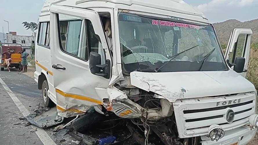 one person killed and 8 injured road accident in perambalur district one person killed and 8 injured road accident in perambalur district