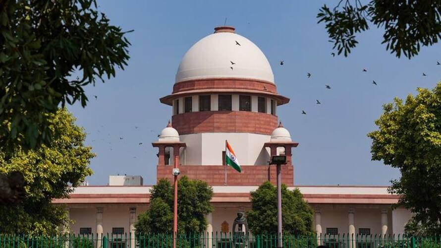 supreme court notice to centre and gujarat government on bilkis bano case apn supreme court notice to centre and gujarat government on bilkis bano case apn