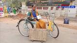 A disabled person in a wheelchair, the collector Immediately approved the  Three-wheeled bicycle!