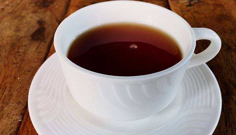 Love drinking tea? 5 Health risks you can have after excess consumption