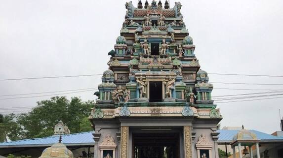 Mandir vastra samhita Skirt Shorts torn jeans and objectionable dress banned in 18 temples Maharashtra ckm Mandir vastra samhita Skirt Shorts torn jeans and objectionable dress banned in 18 temples Maharashtra ckm