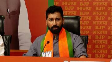 AK Antony's son Anil Antony has been appointed as BJP's national spokesperson fvv AK Antony's son Anil Antony has been appointed as BJP's national spokesperson fvv