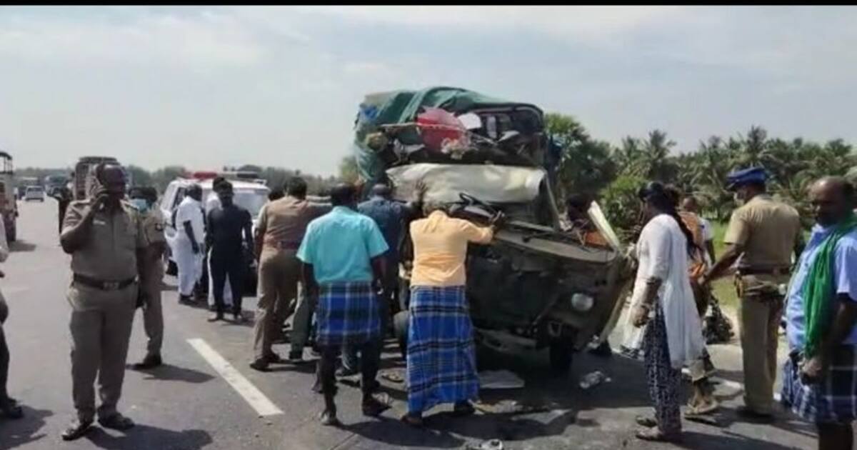 கிருஷ்ணகிரியில் கனரக வாகனங்கள் நேருக்கு நேர் மோதி விபத்து; ஒருவர் பலி, 13 பேர் படுகாயம்