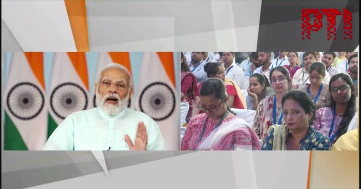 ஸ்டார்ட் அப்கள் மூலம் 40 லட்சம் வேலைவாய்ப்புகள்: ரோஜ்கர் மேளாவில் பிரதமர் மோடி தகவல்