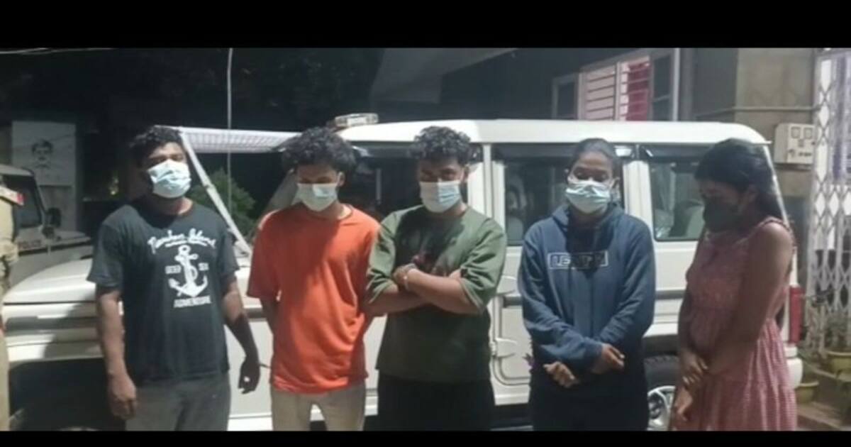 இன்ஸ்டா காதலால் சீரழிக்கப்பட்ட 11ம் வகுப்பு மாணவி; 2 பெண்கள் உள்பட 5 பேர் கைது