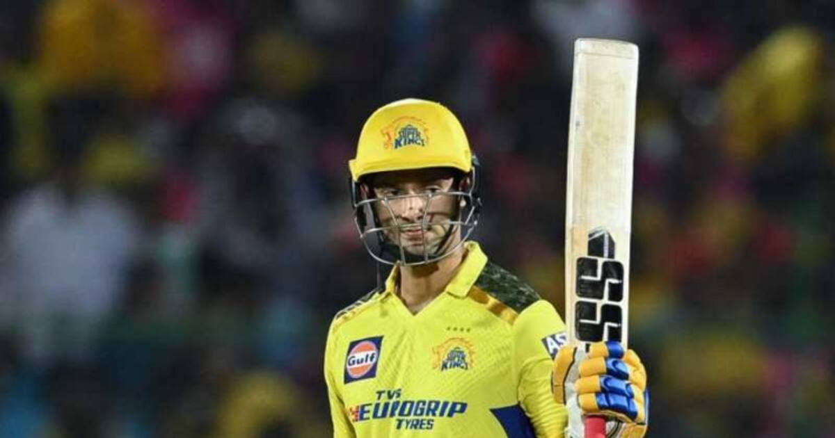 யுவராஜ் சிங்கை விட சிக்ஸ் அடிப்பது முதல் எல்லாவற்றிலும் ஷிவம் துபே சிறந்தவர் - கொண்டாடும் ரசிகர்கள்!