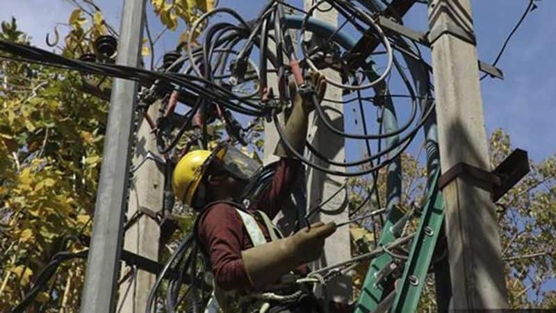 Bengaluru To Face Scheduled Power Cuts From Jan 23-25; Check List Of Affected Areas sgb